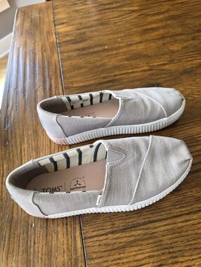 TOMS Beige Canvas Slip-On Sneakers